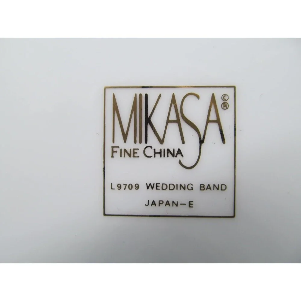Mikasa Wedding Band Gold Coupe Soup Bowl Scalloped Swirl